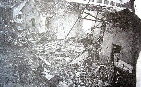 Một góc cư xá Brink sau vụ nổ